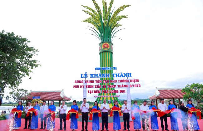 Khánh thành Khu tưởng niệm tại bến phà Long Đại