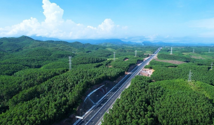 Thi đua hoàn thành 3.000km đường bộ cao tốc" vào dịp 19/12/2025