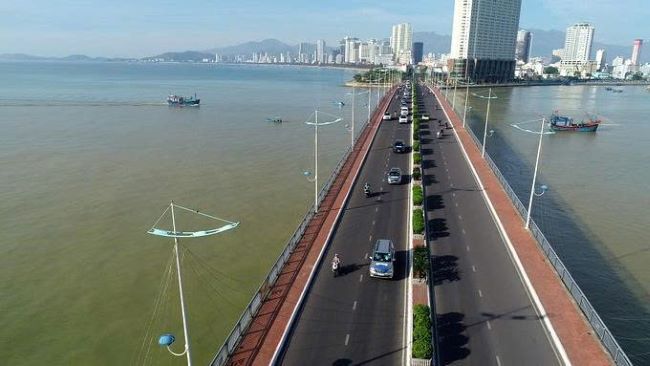 Thu hút nhân tài và nhà đầu tư lớn: Khánh Hòa hướng tới vị thế “cực tăng trưởng biển đảo quốc gia”