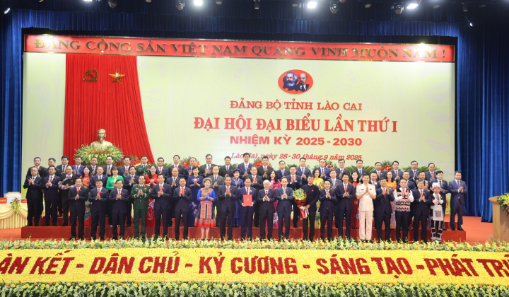 Lào Cai vững tin bước vào kỷ nguyên mới