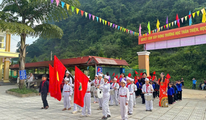 Tiếng trống khai giảng vùng biên cương năm học mới