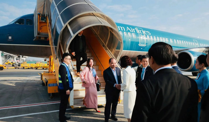 Nghệ An đón chuyến bay và du khách đầu tiên năm 2026