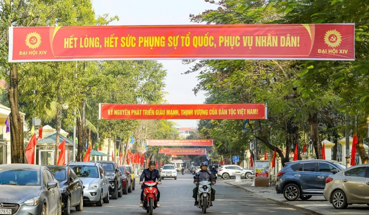Thanh Hóa: Rực rỡ sắc đỏ, khí thế hướng về Đại hội lần thứ XIV của Đảng