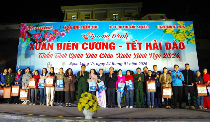 Tết sớm cùng quân và dân đặc khu Bạch Long Vĩ