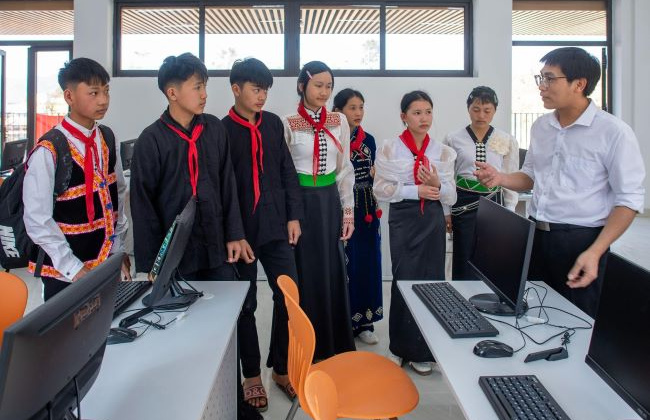 Cận cảnh phòng học “5 sao” tại trường liên cấp chuẩn quốc tế đầu tiên vùng biên giới Điện Biên