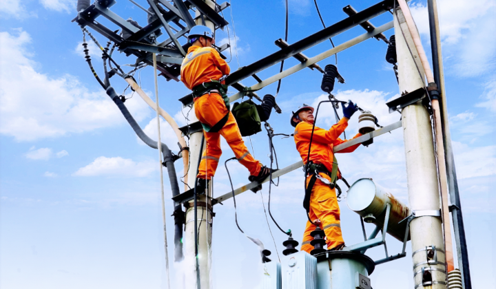 Công ty Điện lực Quảng Ninh: Đảm bảo cấp điện an toàn, tin cậy phục vụ phát triển kinh tế – xã hội năm 2025