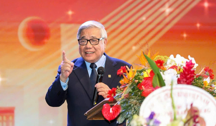 GS.TSKH.NGND Vũ Minh Giang: Người trí thức thông tuệ, một học giả uyên bác