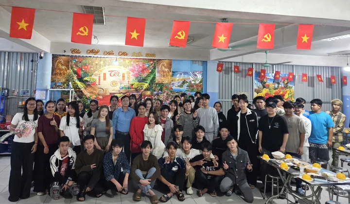 Ấm áp Tết Bính Ngọ cho sinh viên quốc tế tại Trường Cao đẳng Thái Nguyên