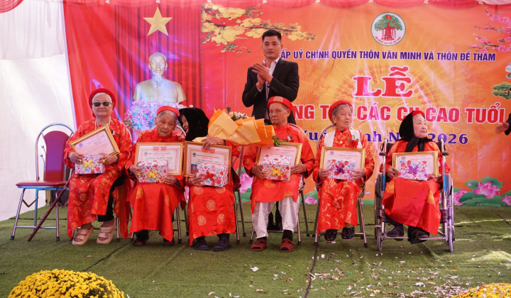 Mừng thọ đầu xuân, giữ hồn cốt làng quê