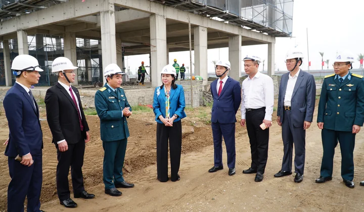 Ninh Bình: Phó Bí thư Thường trực Tỉnh ủy kiểm tra, động viên sản xuất tại doanh nghiệp, dự án