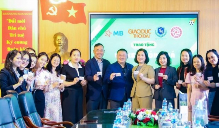 MB và Thể Công - Viettel mang bóng đá đỉnh cao đến gần học sinh