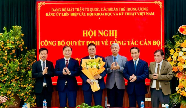 GS.VS Châu Văn Minh được chỉ định giữ chức Bí thư Đảng ủy Liên hiệp Hội Việt Nam