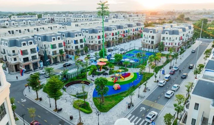 Móng Cái sôi động giao dịch thấp tầng khi hạ tầng cán đích