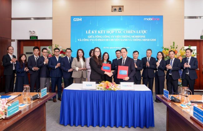 MobiFone đồng hành cùng Xanh SM thúc đẩy chuyển đổi số, tăng trưởng xanh