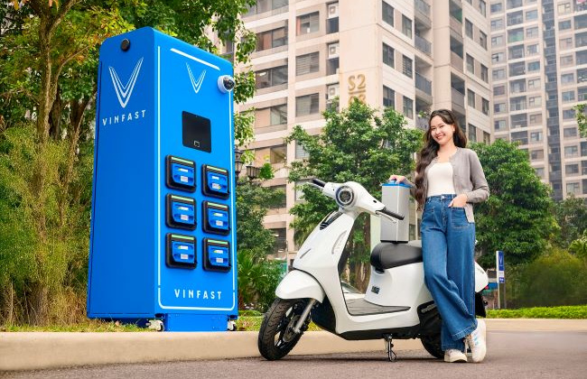 VinFast tặng ưu đãi Tết lớn: Miễn phí sạc pin tới 3 năm cho khách hàng