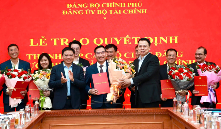 Tiến sĩ Nguyễn Văn Bình: Lặng thầm vun đắp nền tảng nhân lực tài chính