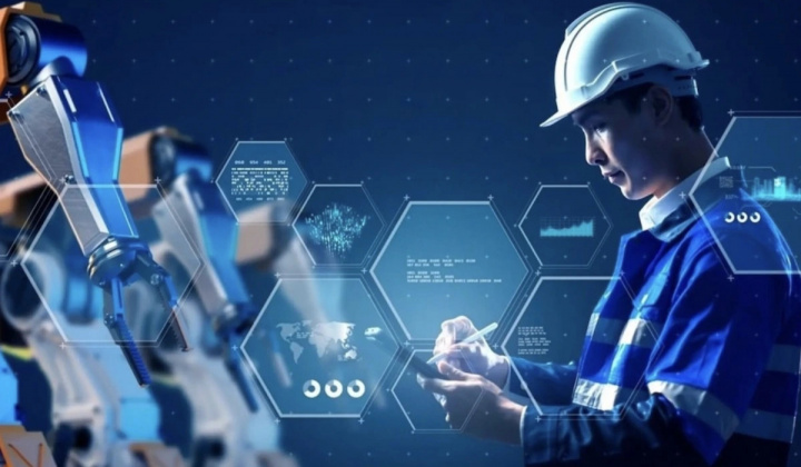 Vietnam advised to develop economic clusters to upgrade national competitiveness