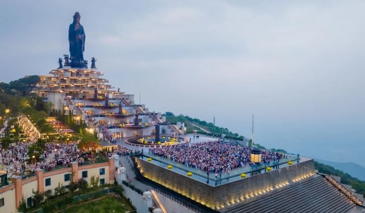 Núi Bà Đen: Điểm đến yêu thích mới của du khách Ấn Độ