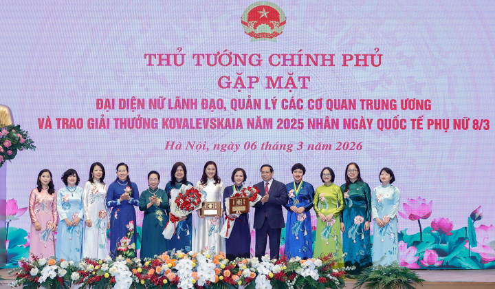 Phụ nữ Việt Nam: Tỏa sáng trí tuệ, kiến tạo giá trị trong thời đại mới