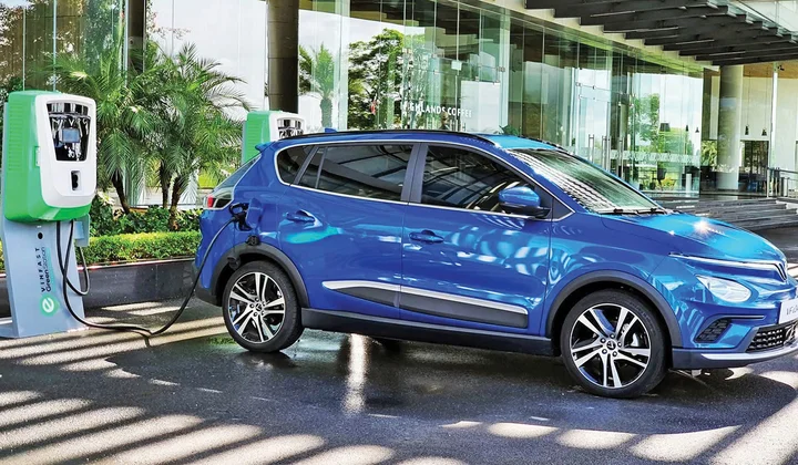 Xe điện và câu chuyện hạ tầng đô thị
