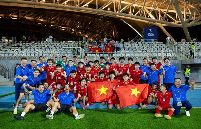 U17 Việt Nam dự World Cup và dấu ấn thầm lặng của bầu Hiển