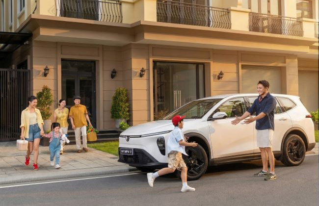 VinFast VF MPV 7 ghi điểm với gia đình Việt nhờ không gian rộng rãi và chi phí vận hành tối ưu