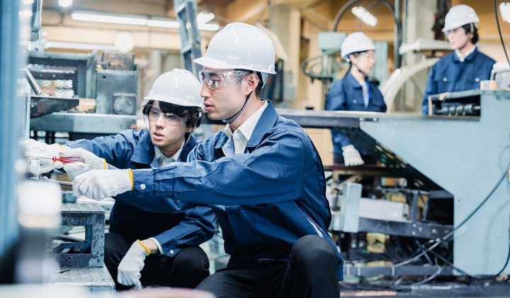 Expanding compulsory social insurance to Foreign Workers: An Inevitable Step in the Integration Process