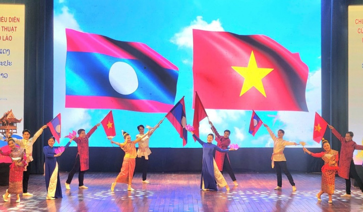 Quan hệ hợp tác giữa hai tỉnh Thanh Hóa (Việt Nam) và Houaphanh (Lào) trong bối cảnh mới