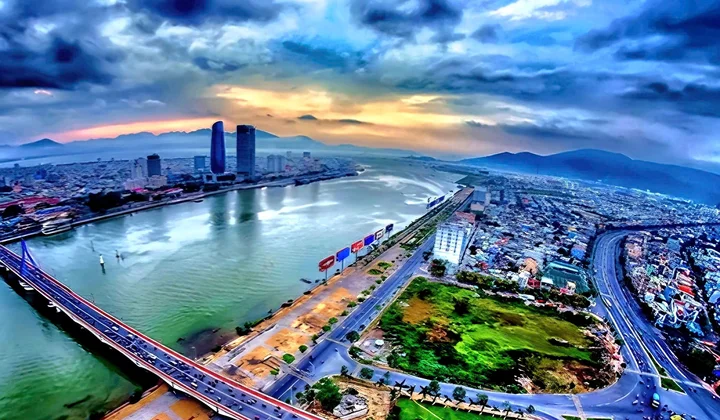 Đổi mới quản trị nhà nước ở các đô thị lớn trong tiến trình hoàn thiện mô hình chính quyền địa phương hai cấp