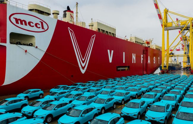 VinFast cán mốc chuyến tàu thứ 38: Hơn 5.000 xe điện tiếp tục vươn ra thị trường quốc tế