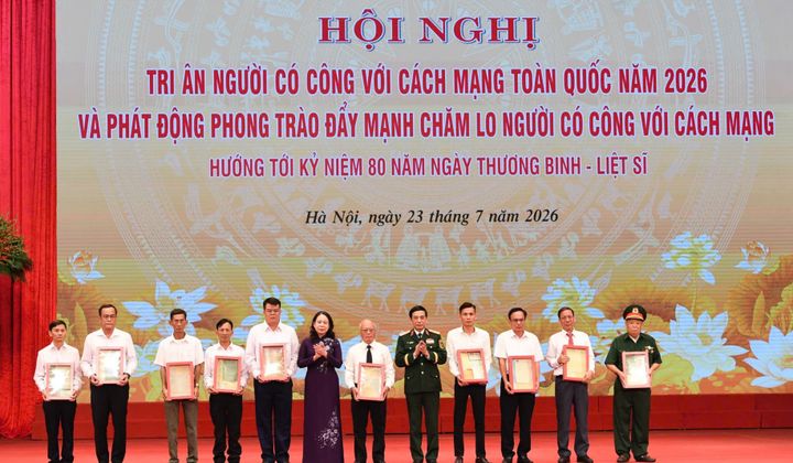 Thủ tướng Chính phủ: Huy động sức mạnh toàn dân tộc trong công tác đền ơn đáp nghĩa*