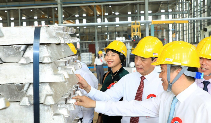 Nhôm thỏi "Made in Vietnam": Bước tiến mới của Việt Nam trong chuỗi cung ứng vật liệu toàn cầu