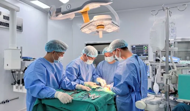 Vinmec Hạ Long: Phẫu thuật thành công khối u giáp khổng lồ sau 18 năm chèn ép đường thở