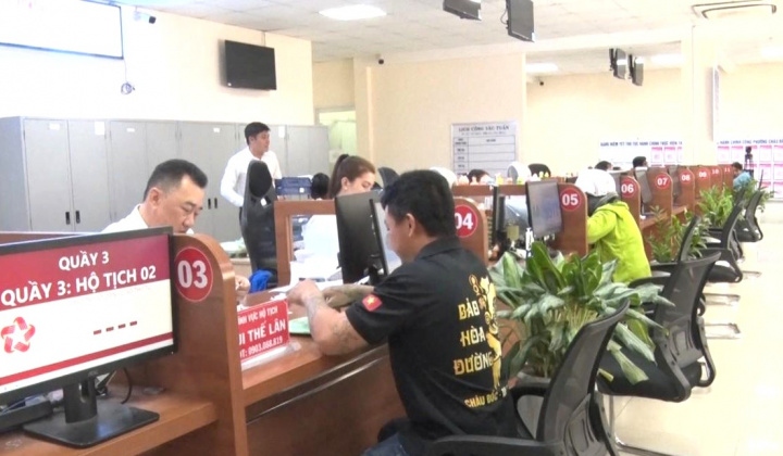 Châu Đốc: Từ “Bình dân học vụ số” đến công dân số
