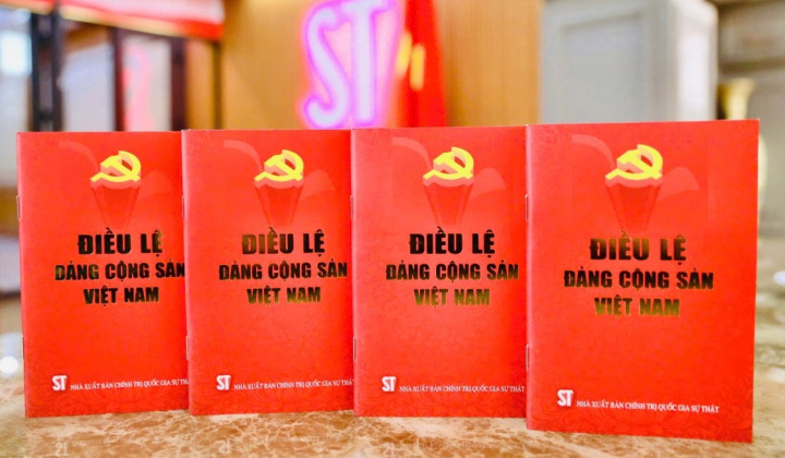 Tổng kết thực tiễn, hoàn thiện Điều lệ Đảng đáp ứng yêu cầu xây dựng Đảng trong giai đoạn mới