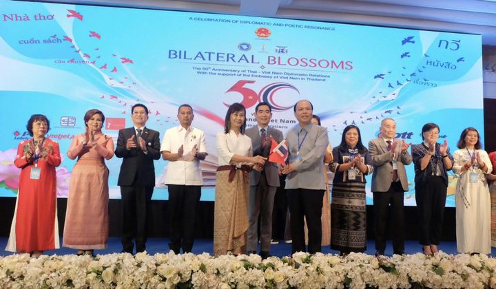 Bilateral Blossoms – Những đóa hoa hữu nghị song phương: Bản hoà tấu của ngoại giao và thi ca kỷ niệm 50 năm quan hệ Thái Lan – Việt Nam