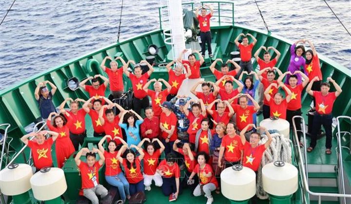Nghị quyết 23-NQ/TW: Khơi thông nguồn lực kiều bào cho phát triển đất nước
