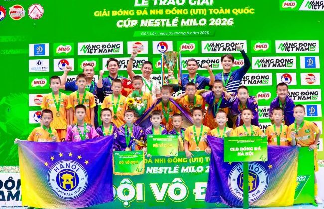U11 CLB Bóng đá Hà Nội: Chiếc cúp vô địch của cả hệ thống