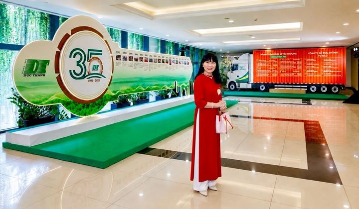Bà Lê Hải Liễu và dấu mốc “Tiến sĩ danh dự” sau hơn 3 thập niên dẫn dắt Gỗ Đức Thành