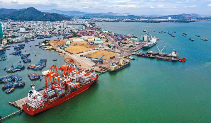 VIMC nói gì về đề xuất thoái vốn tại loạt cảng biển lớn