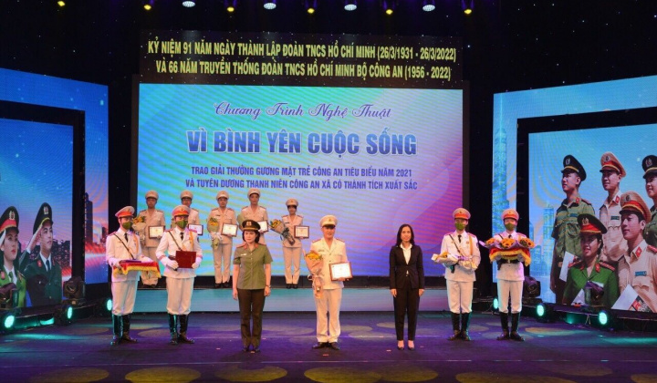 Đắk Nông: Phó trưởng Công an xã vùng biên nhiệt huyết với công việc