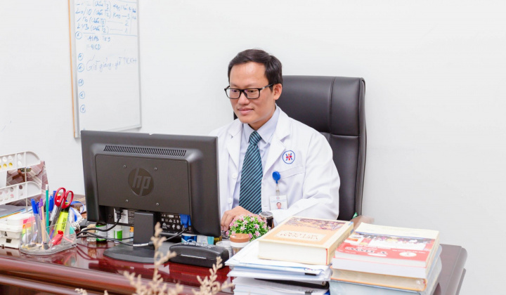 PGS.TS.BS. Hoàng Đức Hạ: Tự tin, phấn đấu với chuyên ngành đặc thù