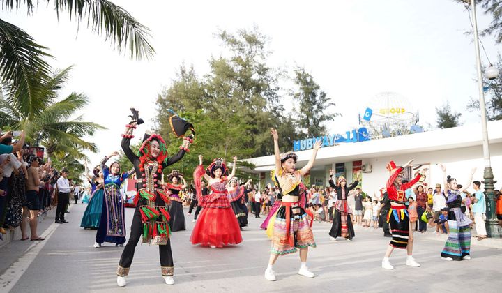 Nhiều hoạt động văn hoá đặc sắc, hấp dẫn trong mùa du lịch biển Sầm Sơn 2023