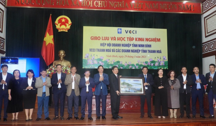 VCCI tổ chức Giao lưu và học tập kinh nghiệm giữa các doanh nghiệp Thanh Hóa và Ninh Bình