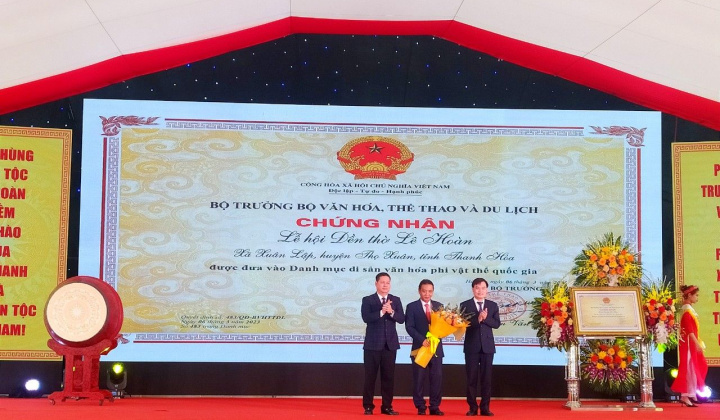 Thanh Hoá: Đón nhận Di sản văn hóa phi vật thể quốc gia Lễ hội đền thờ Lê Hoàn
