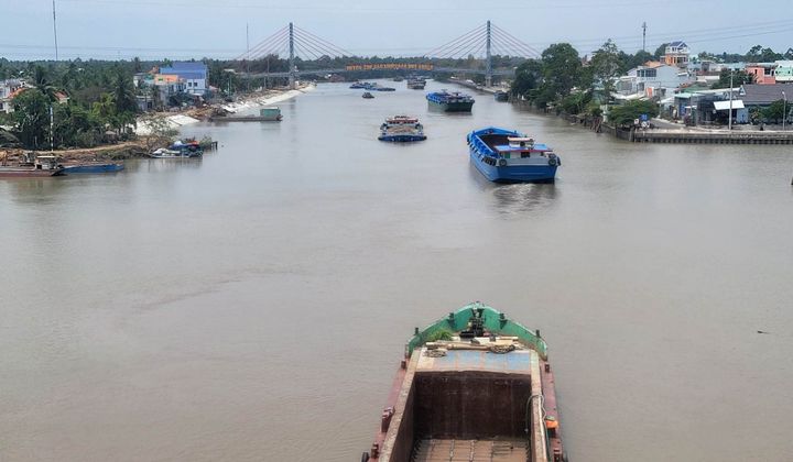 Nỗ lực thi công đảm bảo tiến độ dự án Nâng cấp kênh Chợ Gạo