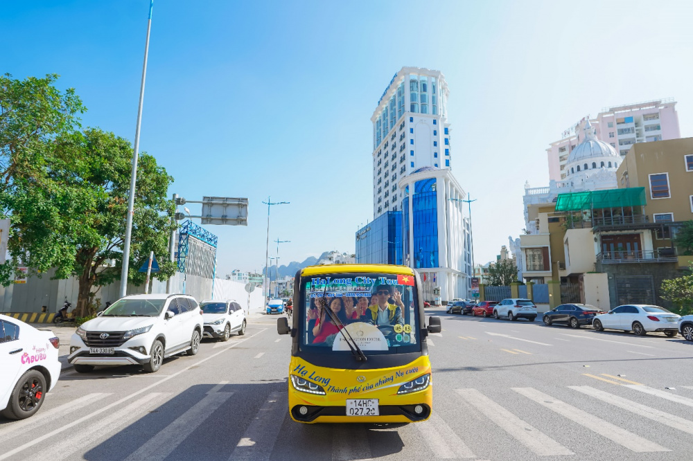 Khám phá Hạ Long