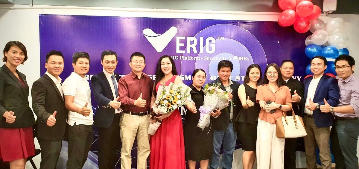 Các Doanh nhân – Cổ đông VERIG trong lễ kỷ niệm 1 năm thành lập