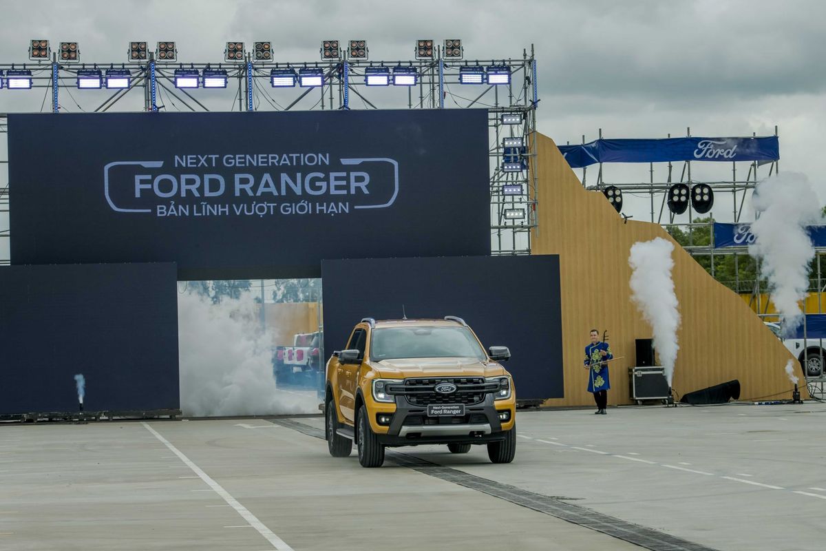 Ford Việt Nam đạt doanh số bán lẻ theo tháng cao nhất trong lịch sử với 4.012 xe bán ra trong tháng 10.