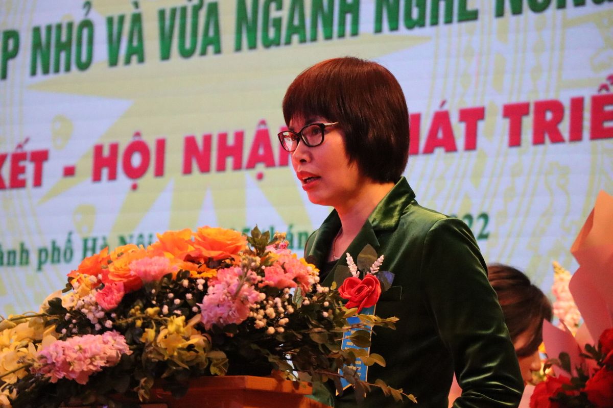 Đồng chí Nguyễn Thị Tuyết Mai - Vụ tổ chức phi chính phủ Bộ Nội vụ. 